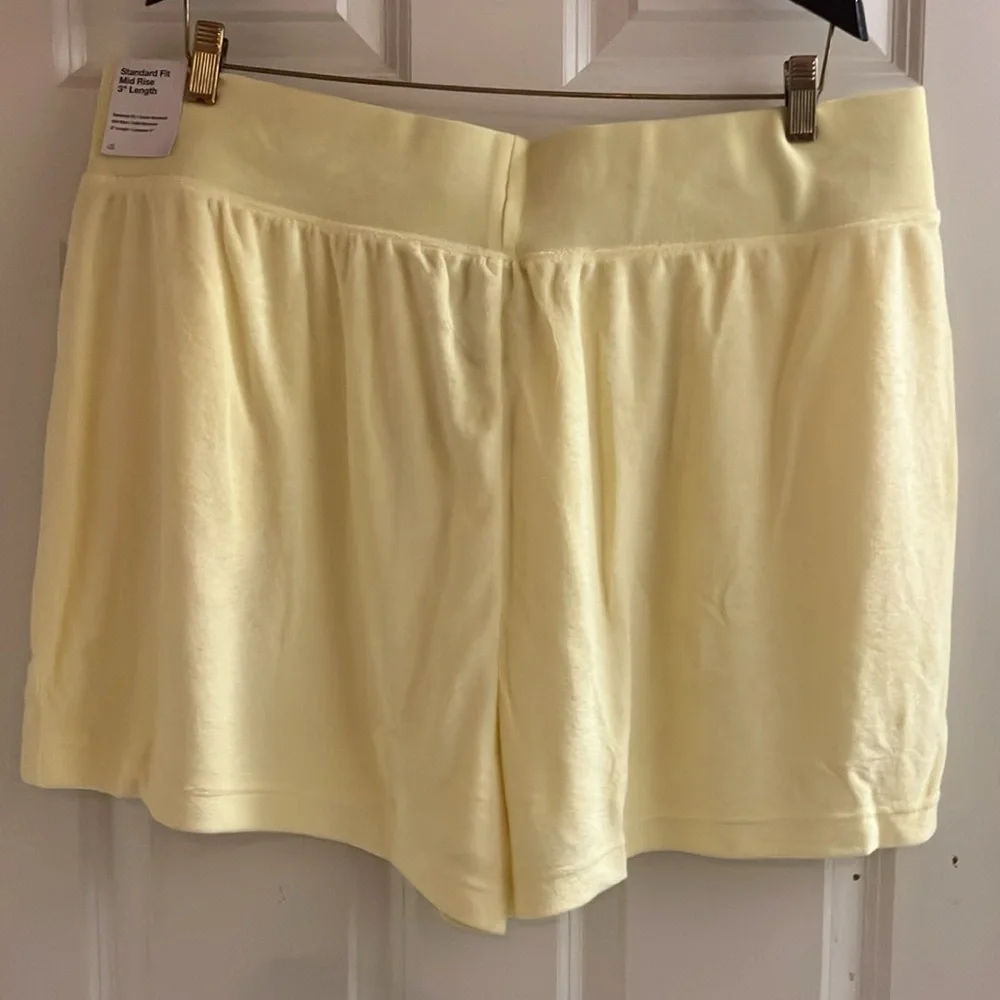 Nike Athletic/Athleisure/Beach Shorts, NWT! - Picture 5 of 8